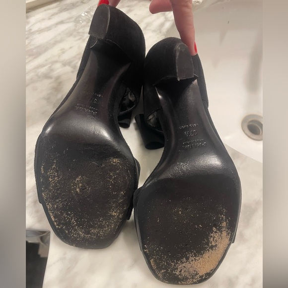 Prada heels - Picture 4 of 4
